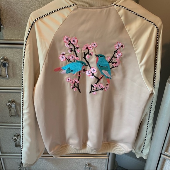 Good condition Bomber jacket - Picture 3 of 3